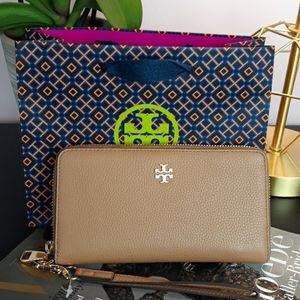 Tory Burch Pebble Leather Wallet/Wristlet